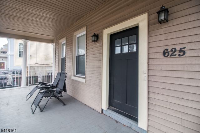 625 Park Ave, East Orange City, NJ 07017