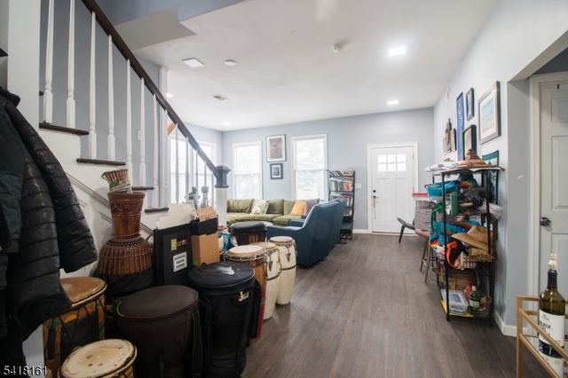 625 Park Ave, East Orange City, NJ 07017