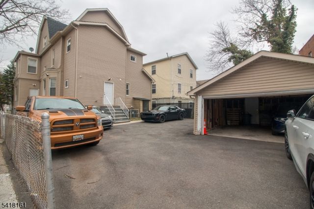 625 Park Ave, East Orange City, NJ 07017