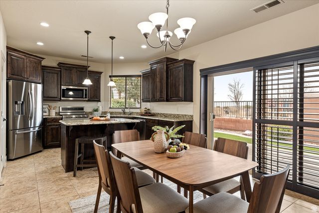 870 N CATALPA DR, Washington, UT 84780