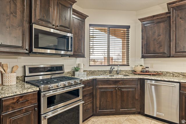 870 N CATALPA DR, Washington, UT 84780