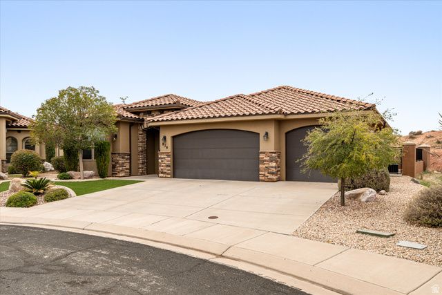 870 N CATALPA DR, Washington, UT 84780