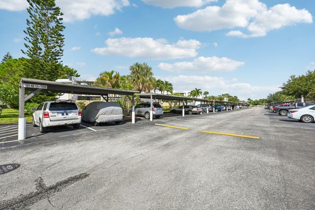 1501 NE 13th Terrace H1, Jensen Beach, FL 34957