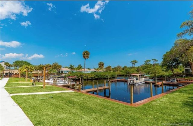 1501 NE 13th Terrace H1, Jensen Beach, FL 34957