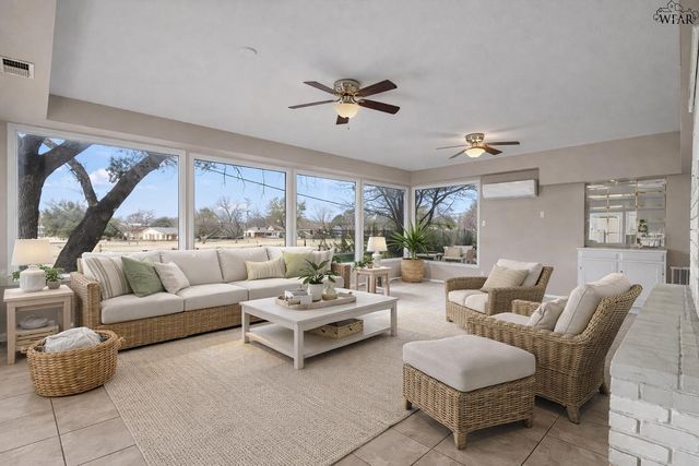 4804 AUGUSTA LANE, Wichita Falls, TX 76302