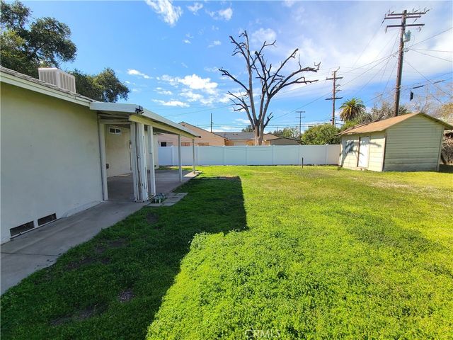 686 Courtland Drive, San Bernardino, CA 92405