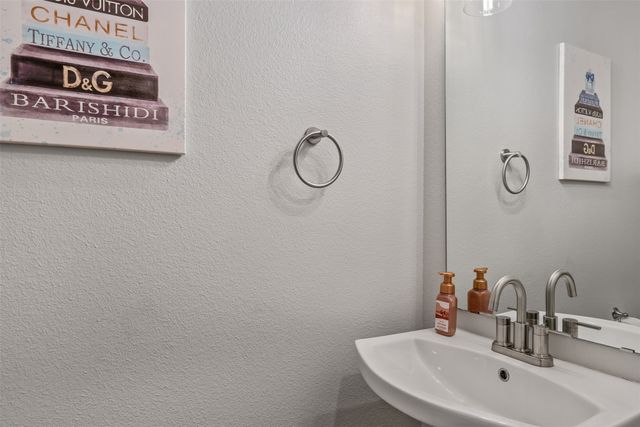 112 Amanda Avenue, Bullard, TX 75757