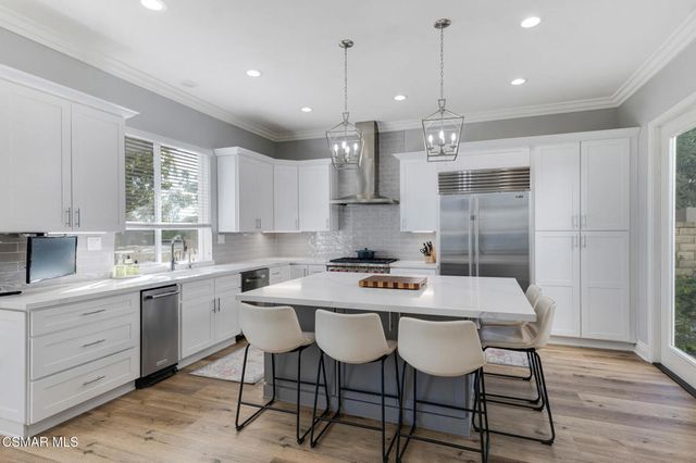 6140 Deerhill Road, Oak Park, CA 91377