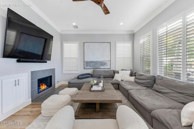 6140 Deerhill Road, Oak Park, CA 91377