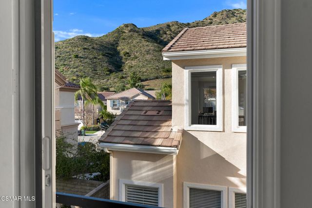 6140 Deerhill Road, Oak Park, CA 91377