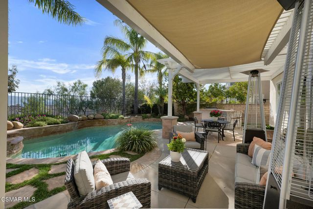 6140 Deerhill Road, Oak Park, CA 91377