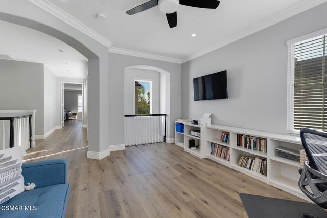 6140 Deerhill Road, Oak Park, CA 91377