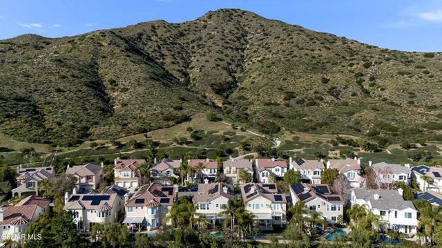 6140 Deerhill Road, Oak Park, CA 91377