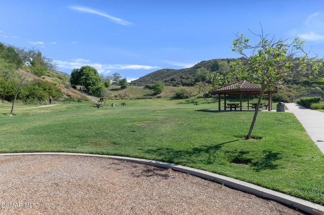 6140 Deerhill Road, Oak Park, CA 91377