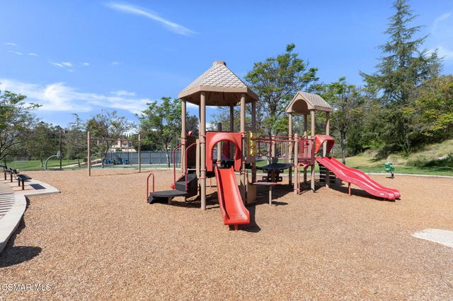 6140 Deerhill Road, Oak Park, CA 91377