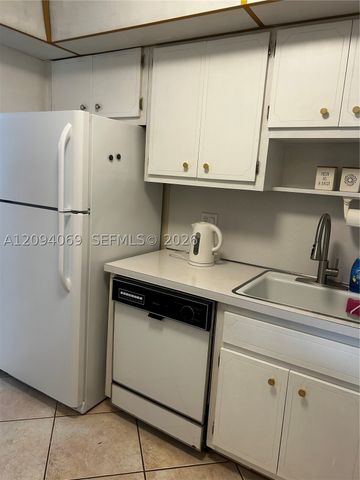 1950 S Ocean Dr 9K, Hallandale Beach, FL 33009