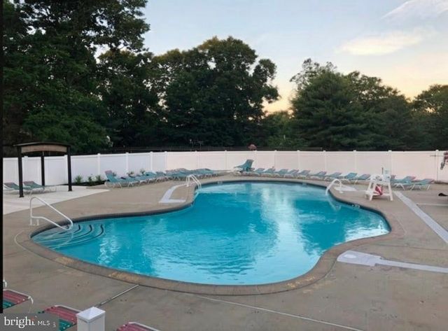 1402 TRISTRAM CIR, Mantua, NJ 08051