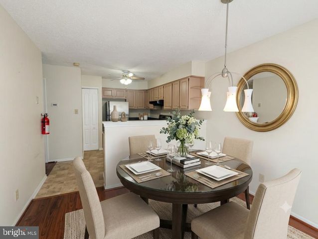 1402 TRISTRAM CIR, Mantua, NJ 08051