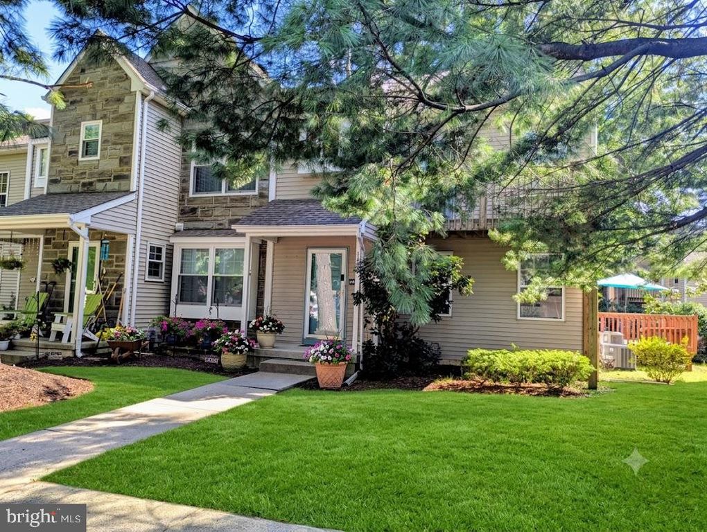 1402 TRISTRAM CIR, Mantua, NJ 08051
