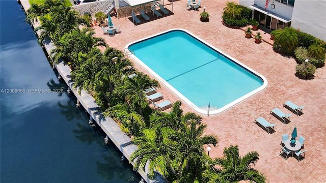 401 Golden Isles Dr 307, Hallandale Beach, FL 33009