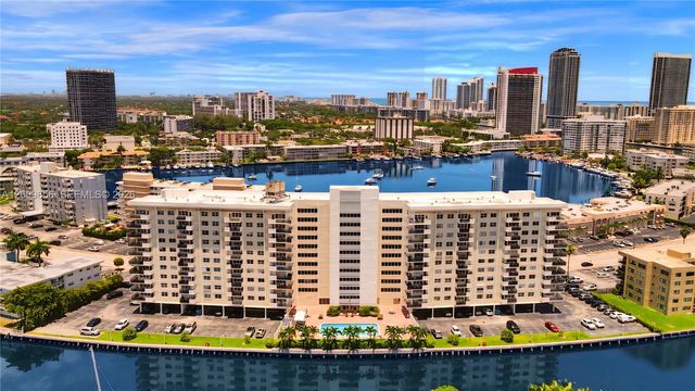401 Golden Isles Dr 307, Hallandale Beach, FL 33009