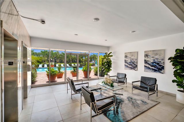 401 Golden Isles Dr 307, Hallandale Beach, FL 33009