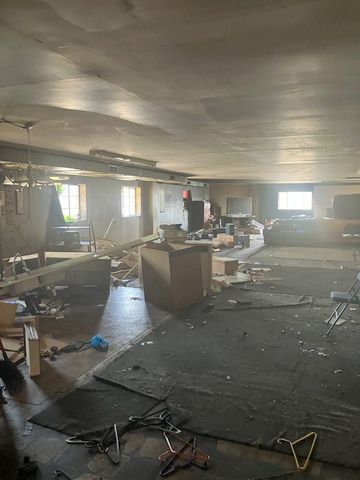 842 Island Ave, Mckees Rocks, PA 15136