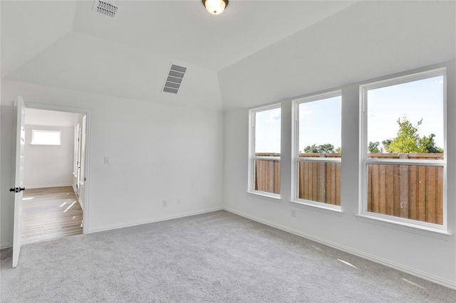 525 Teasley DR, Taylor, TX 76574