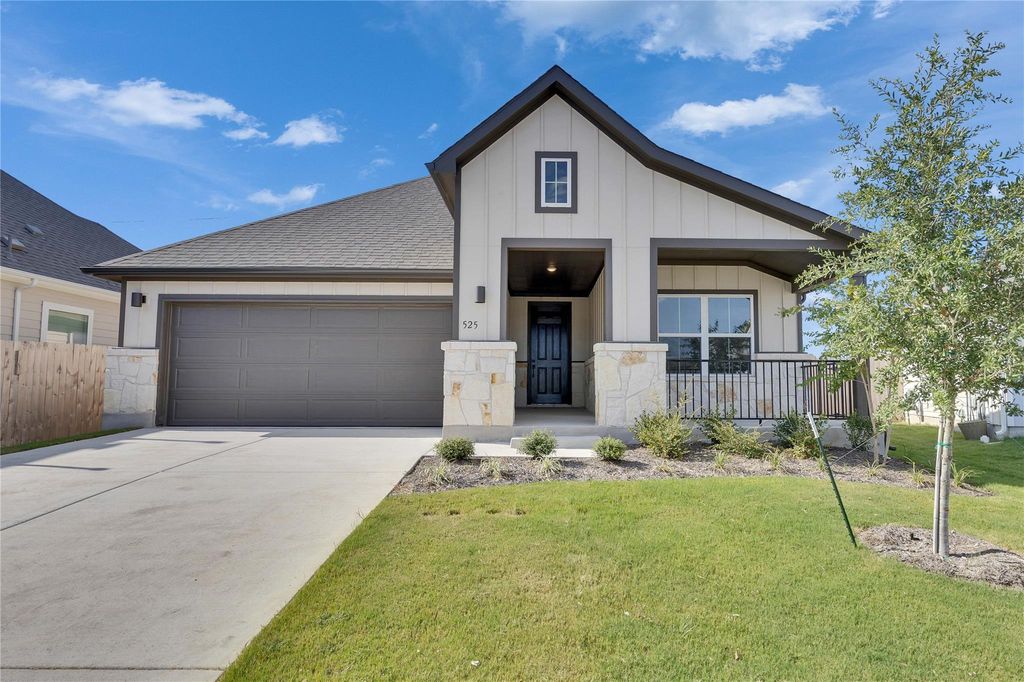 525 Teasley DR, Taylor, TX 76574