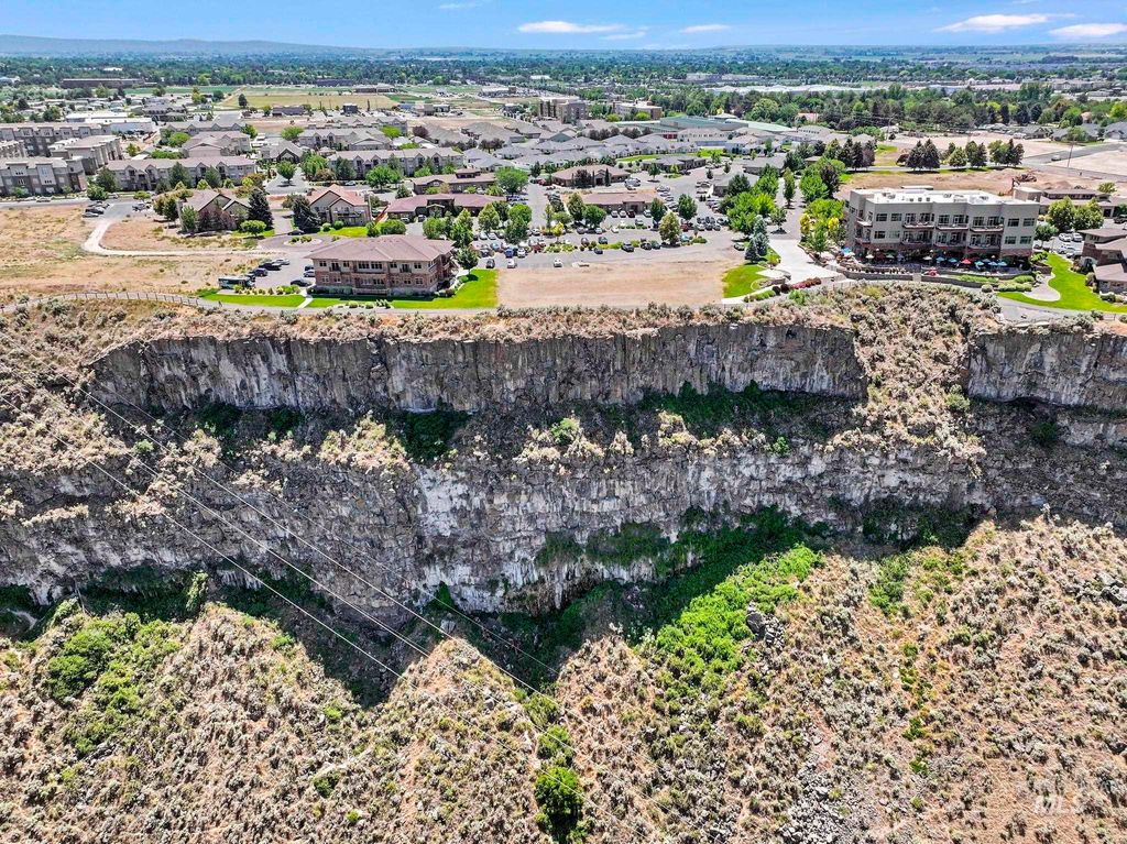 201 River Vista Place, Twin Falls, ID 83301 photo 3