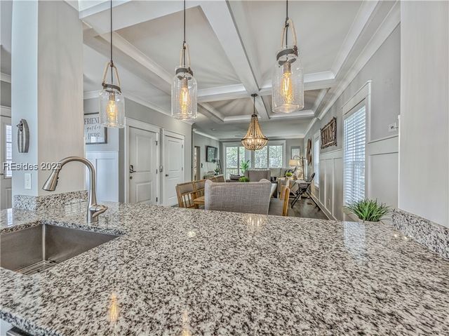 101 Sandcastle Ct, Hilton Head Island, SC 29928