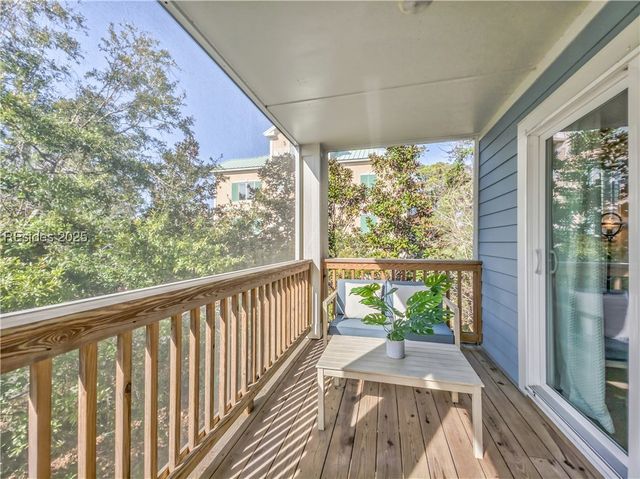 101 Sandcastle Ct, Hilton Head Island, SC 29928