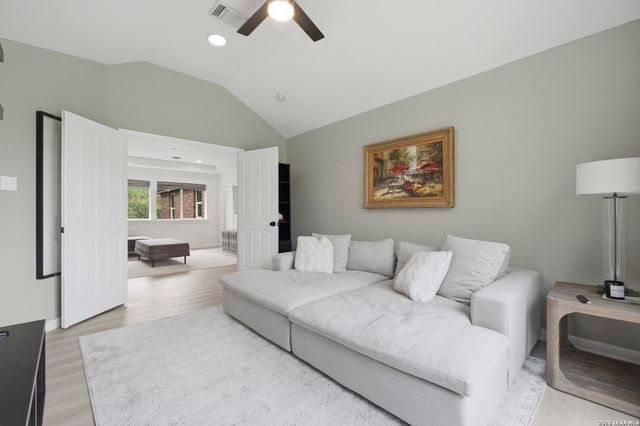 2022 Three Frks, San Antonio, TX 78258