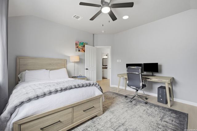 2022 Three Frks, San Antonio, TX 78258