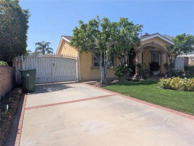 1634 Coronel, San Fernando, CA 91340