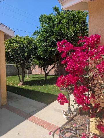 1634 Coronel, San Fernando, CA 91340