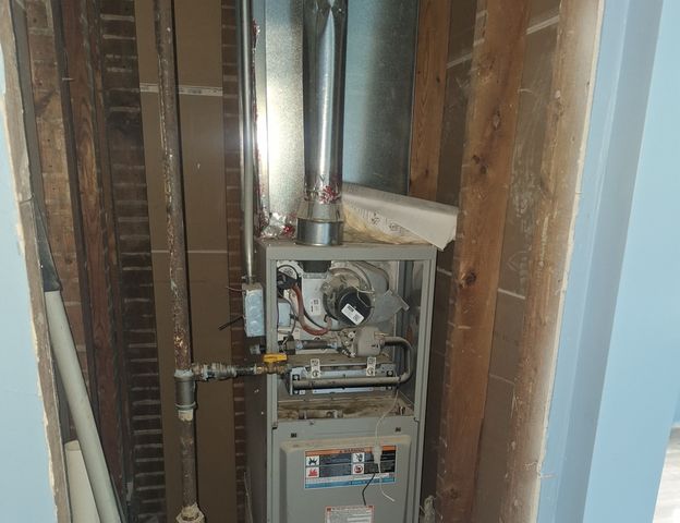 5757 S Carpenter Street, Chicago, IL 60621