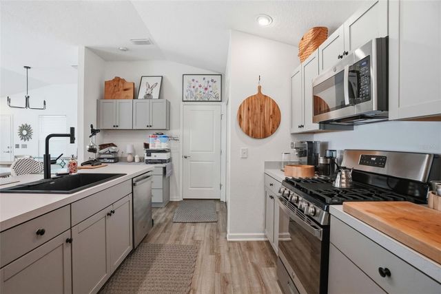 862 SPRING AVENUE, The Villages, FL 34762