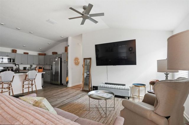 862 SPRING AVENUE, The Villages, FL 34762