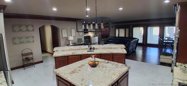 1241 Circle Drive Drive, Sapulpa, OK 74066