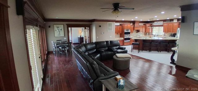 1241 Circle Drive Drive, Sapulpa, OK 74066