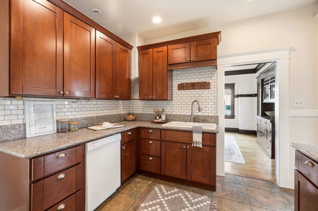 515 W 15th Ave, Spokane, WA 99203