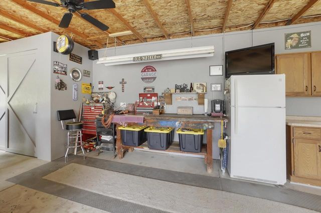 N30W23511 Greenfield COURT, Pewaukee, WI 53072