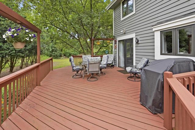 N30W23511 Greenfield COURT, Pewaukee, WI 53072