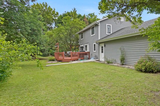 N30W23511 Greenfield COURT, Pewaukee, WI 53072