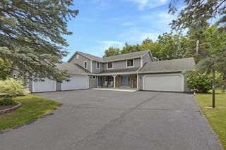 N30W23511 Greenfield COURT, Pewaukee, WI 53072