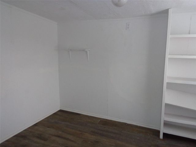 910 Bunton LN B, Uhland, TX 78640