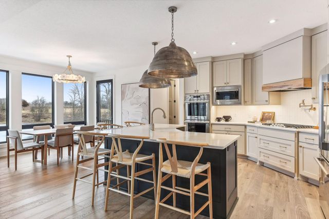 10377 Mallard Drive, Victoria, MN 55318