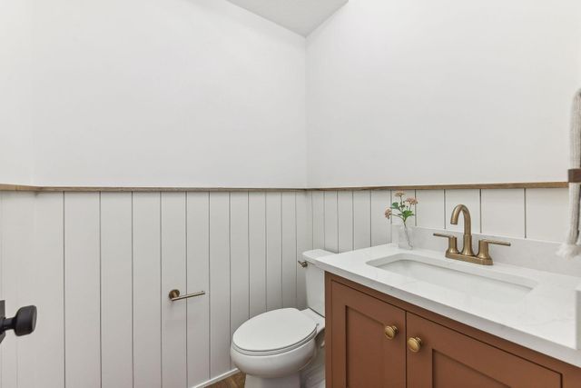 10377 Mallard Drive, Victoria, MN 55318