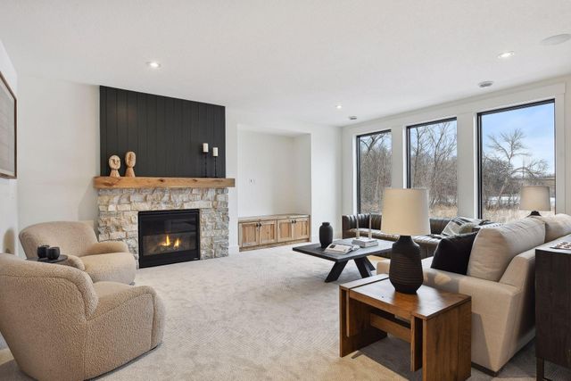 10377 Mallard Drive, Victoria, MN 55318